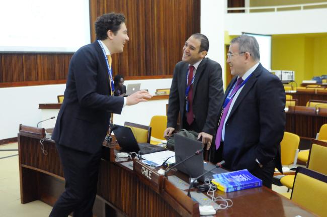 Oliver Whitehead, the Netherlands, with Salvador Vega Telias and José Antonio Cabedo, Chile