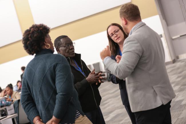 As delegates are unable to verify the text on financing, the Subgroup 2.1 Co-Facilitators seek guidance from Contact Group 2 Co-Chairs Tommy Oliver Boachie, Ghana, and Katherine Lynch, Australia