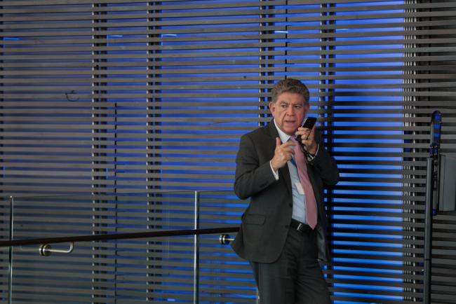 Gustavo Meza-Cuadra, Peru
