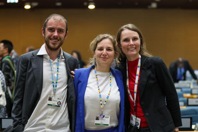 From L-R: Jules de Brabander, Annemie Van der Avort, and Kelly Hertenweg, EU