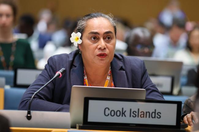 Elizabeth Munro, Cook Islands