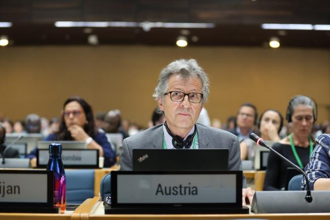 Helmut Gaugitsch, Austria