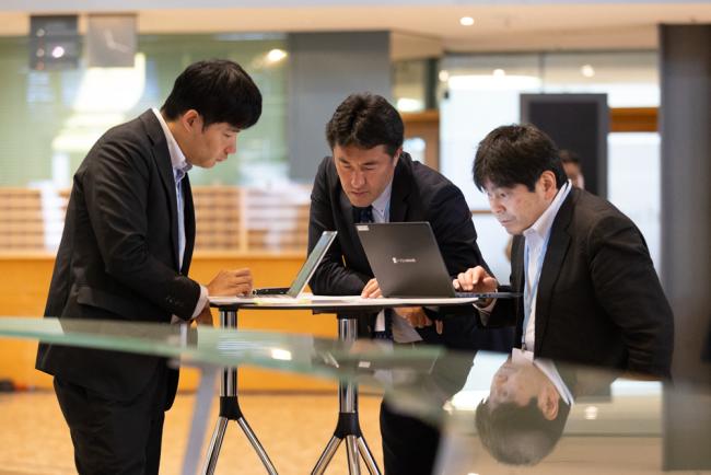 Delegates between sessions