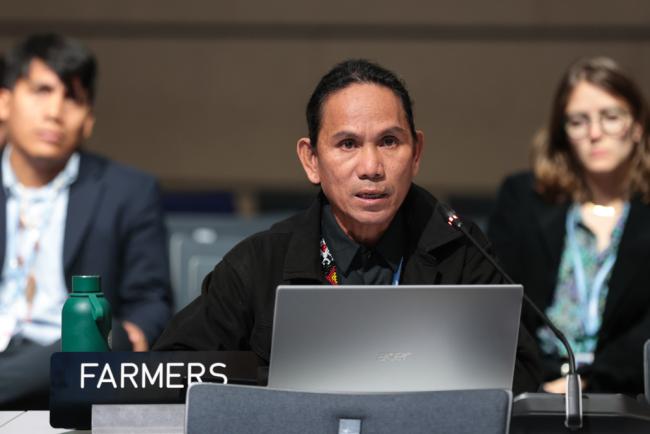 Jon Jon Sarmiento, Farmers