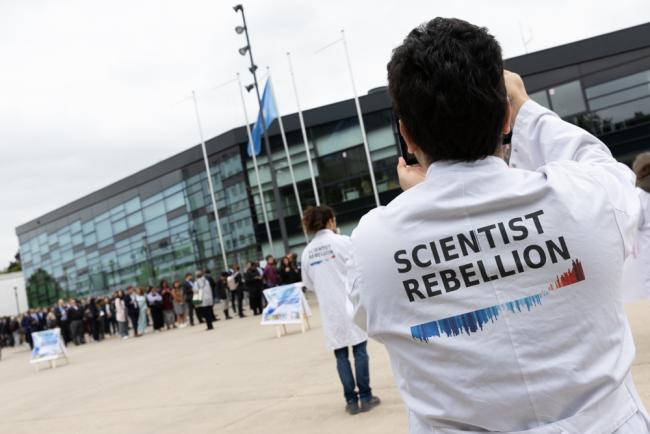 Scientist rebellion