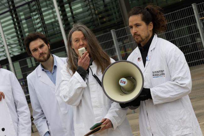Scientist rebellion