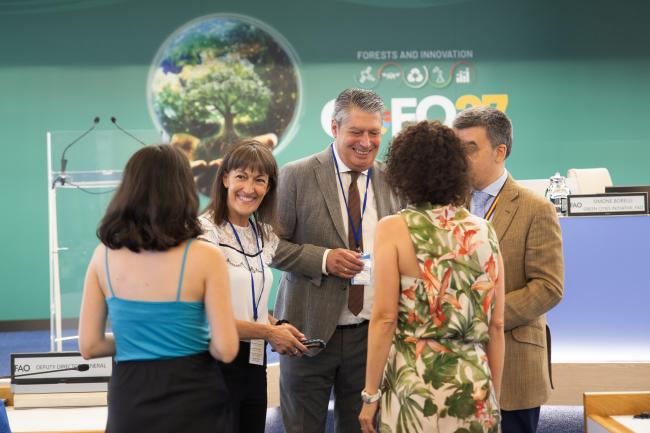 Around the Venue 1 - COFO27 - 25Jul2024