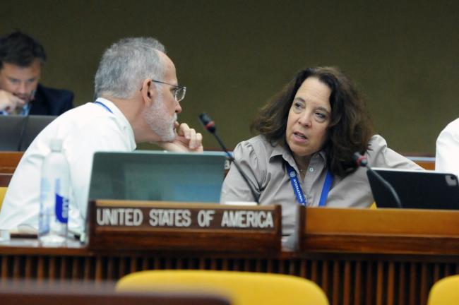 Greg O’Brien and Jennifer Warren, US