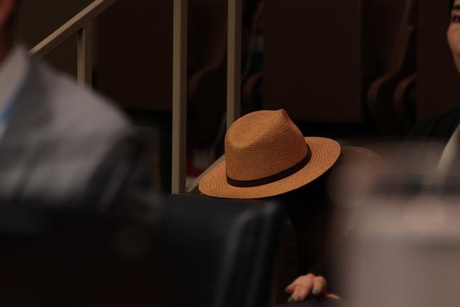 Bob's hat