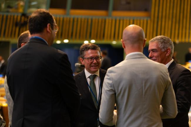 Delegates between sessions