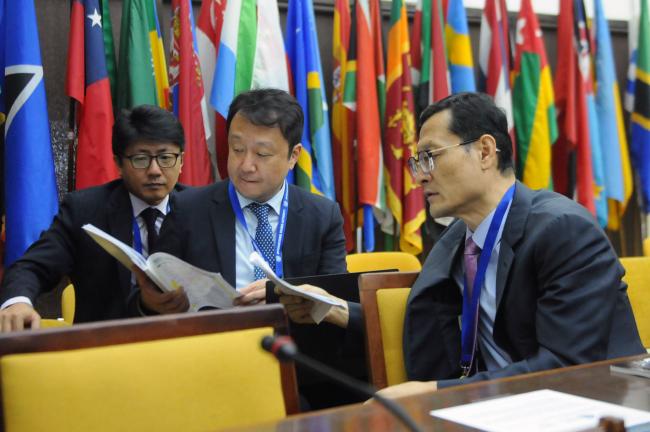 Kim Sang Yeob, Youngdawng Moh, and Kim Jin-wook, Republic of Korea