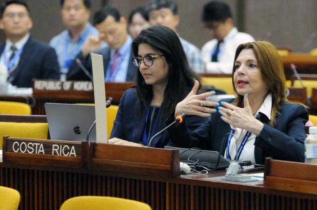 Leticia Zamora and Gina Guillén Grillo, Costa Rica