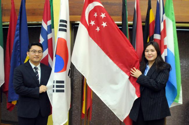 Moon Su Park, Republic of Korea, Republic of Korea, and Beatrice Chen, Singapore
