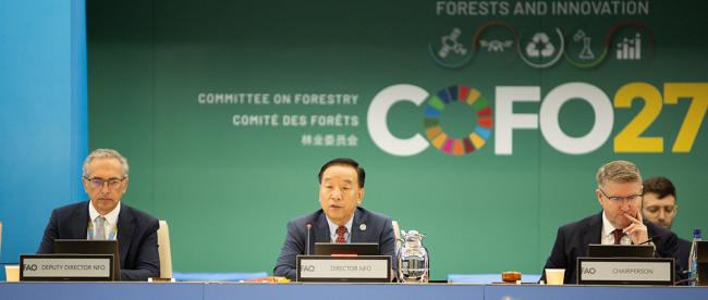 Morning Plenary Dais- COFO27 - 24Jul2024