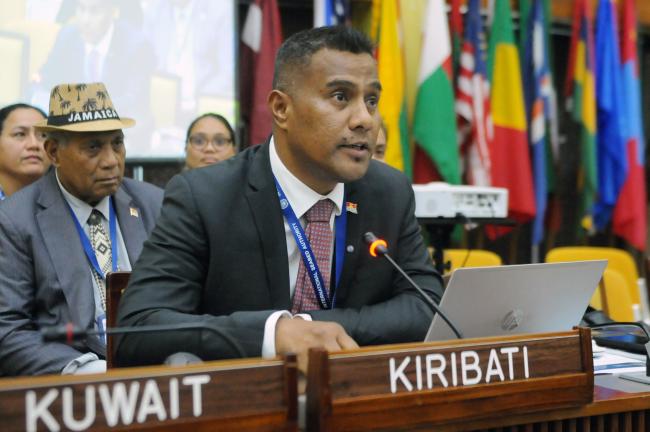 Riibeta Abeta, Kiribati