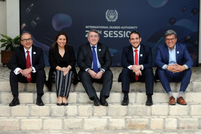 The delegationn from Chile