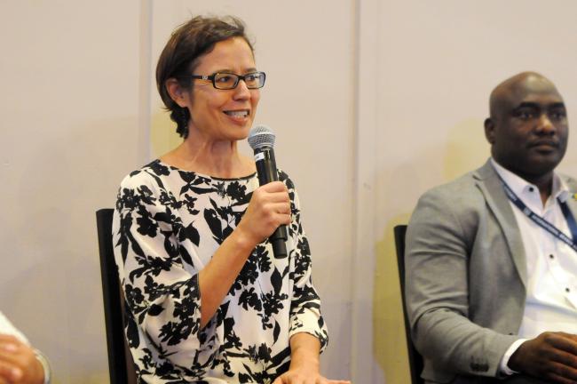 Ana Flávia Costa, Universidade de Brasília, Brazil