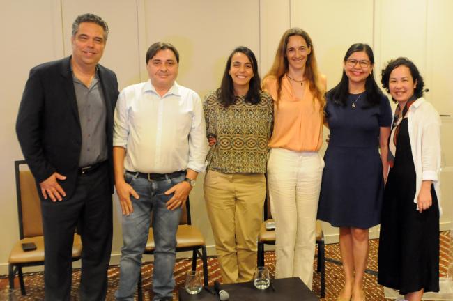 Group photo of panelists at the end of the session