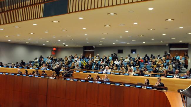 Participants listen to the deliberation of Dialogue 2