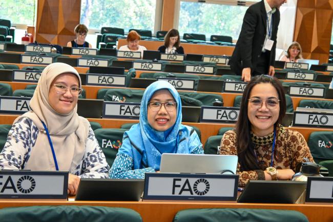 Nurhani Aryana, Witta Kartika Restu, and Yenny Meliana, Indonesia