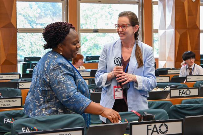 Nosiku Munyinda, Zambia, and Magdalena Frydrych, Poland