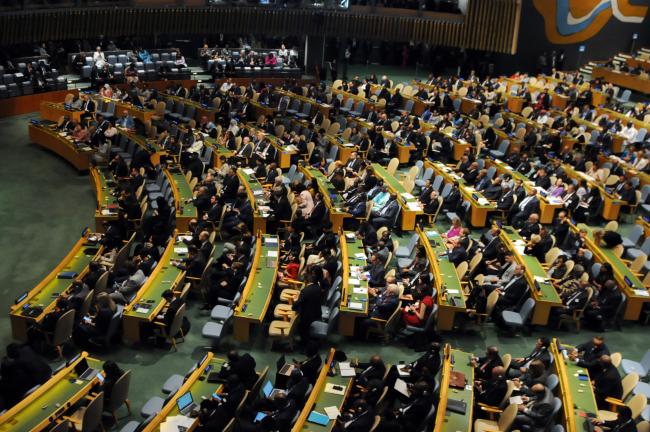 Delegates listen to statements from heads of state