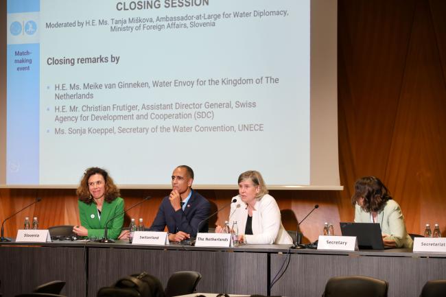 View of the panel during the closing session