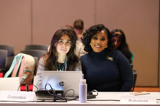 Diana Pulido, Colombia, and Samantha Cartwright, Bahamas
