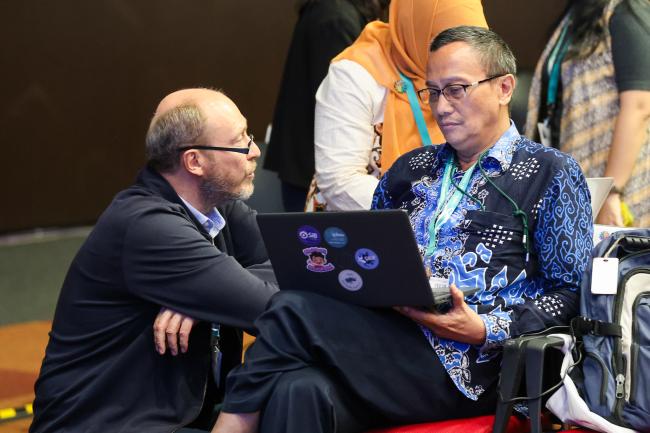 Alexander Shestakov, Russian Federation, and Gono Semiadi, Indonesia