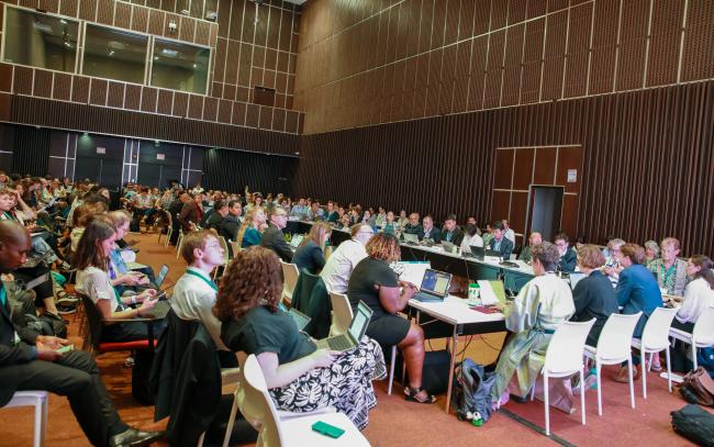 View of the room during the Contact Group on climate change