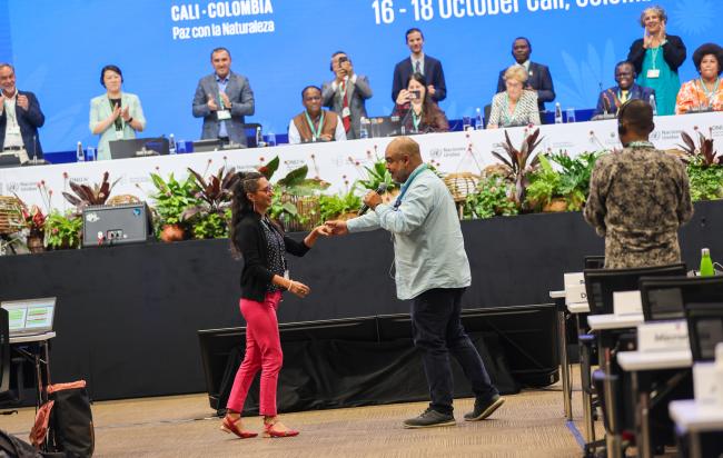 María Carolina Pinilla Herrera, Colombia and Facilitator Martín Sánchez Vilchis, dancing salsa