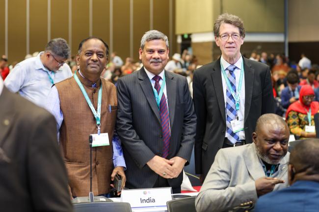 From L-R: SBI 5 Chair Chirra Achalender Reddy, India; Tanmay Kumar, India; and Sigurdur Thrainsson, Iceland