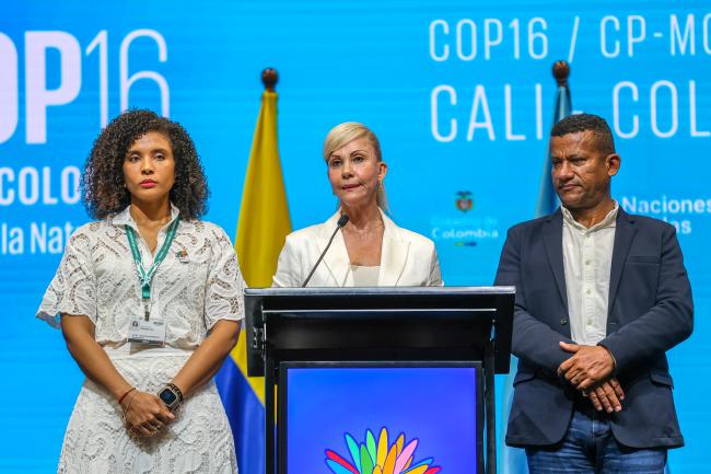 From L-R:  Nubia Carolina Córdoba Curí, Governor of Chocó, Colombia;  Dilian Francisca Toro, Governor of Valle del Cauca, Colombia; and Luis Alfonso Escobar Jaramillo, Governor of Nariño, Colombia