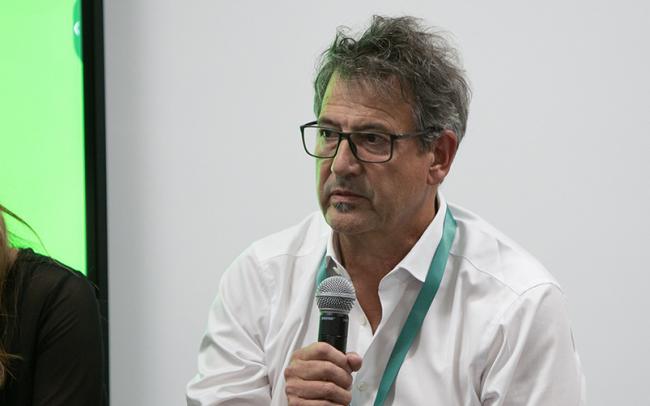 Christoph Neumann, Crop Life