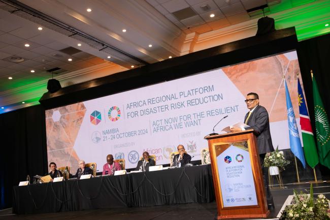 Zeynu Ummer, Director, UNDP Resilience Hub for Africa, moderated the high-level event on the El-Nino Southern Oscillation