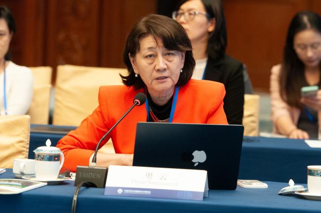 Oyun Sanjaasuren, World Economic Forum