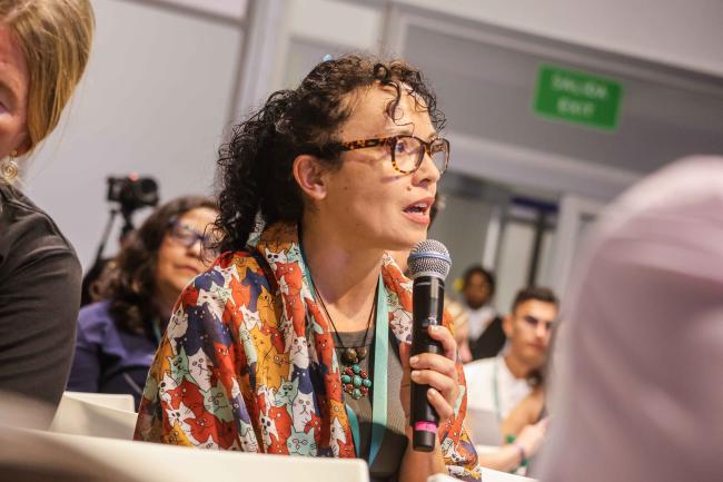 Participant asking a question to Fernando Trujillo, National Geographic3 - Forest and Water -24oct24-photo