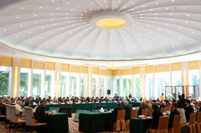 Delegates gather for the open forum “Technical Support and Rule of Law for Enhancing Carbon Reduction, Pollution Reduction, and Green Growth”