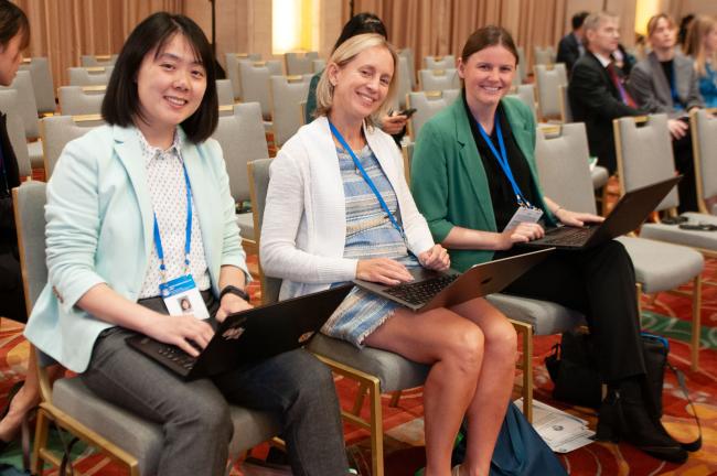 Yaping Ao and Kristin Kleisner, Environmental Defense Fund, with Kaja Lønne Fjærtoft, WWF International