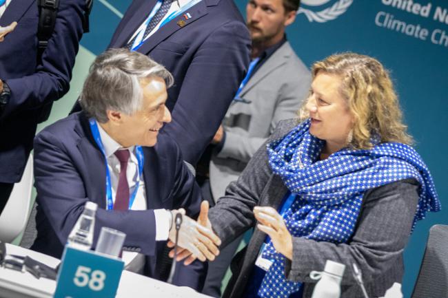 Dmitry Mariyasin, Deputy Executive Secretary, UNECE, and Dianna Kopansky, UNEP 