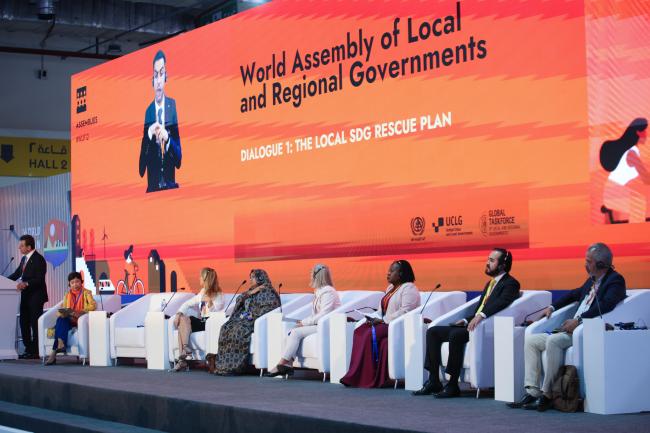 View of the panel during Dialogue 1 