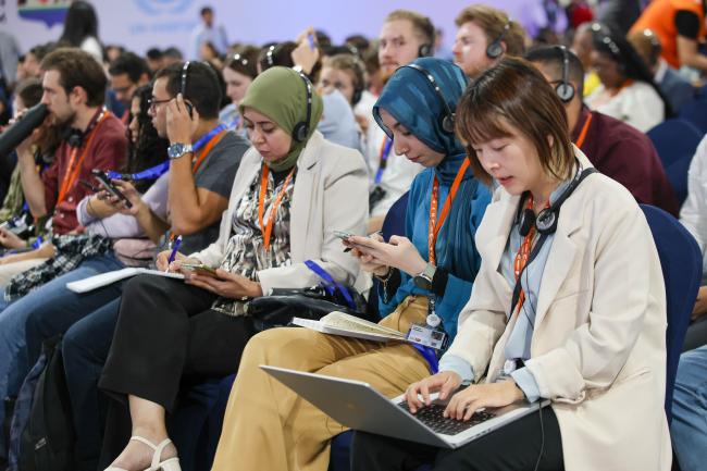 Participants during Dialogue 1 