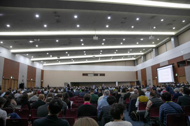 Delegates gather for discussions in Contact Group 1