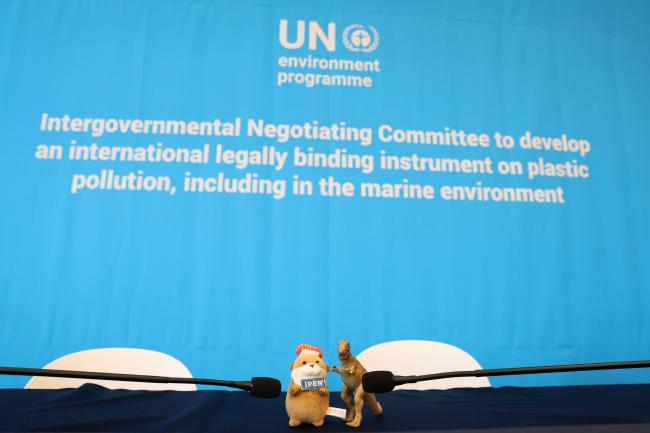 Two small members of civil society make their voices heard during informal consultations