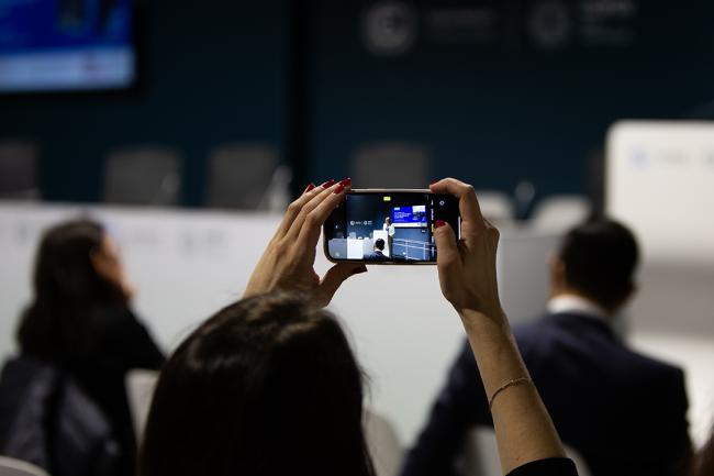 Phone - Transitioning away from fossil fuels - 14 Nov2024