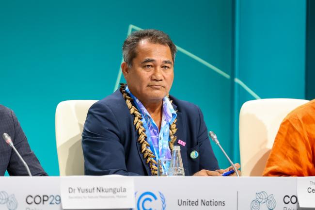 Cedric Schuster, Minister of Natural Resources and Environment of Samoa, and AOSIS Chair