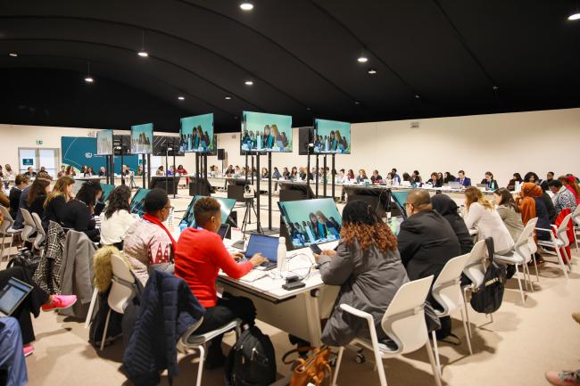View of the room during an informal consultation on gender and climate change