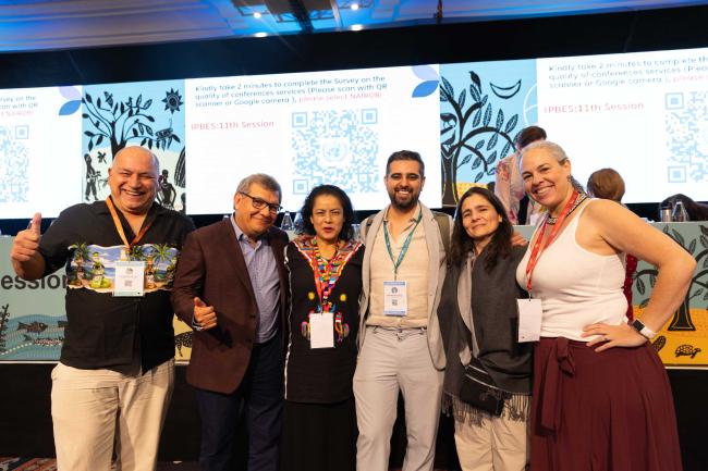 Delegates from Mexico in varying roles at IPBES 11