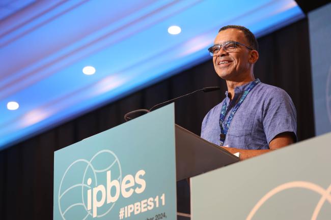 David Obura, Chair, IPBES, thanks participants for attending Stakeholder Day and acknowledges the important role they play in the process