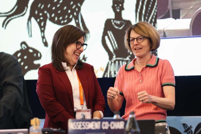 Pamela McElwee, Nexus Assessment Co-Chair, shares a moment with Anne Larigauderie, IPBES Executive Secretary